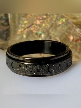 Black Glitter Fidget Ring ~ Anti-Stress/Anti-anxiety Spin Ring, unisex size 10